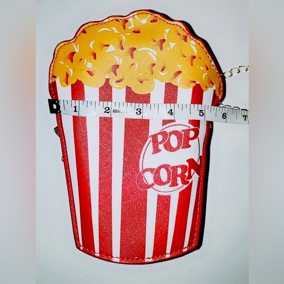 High Fashion Popcorn PU Leather Chain Crossbody Bag - NWOT. - Picture 7 of 14